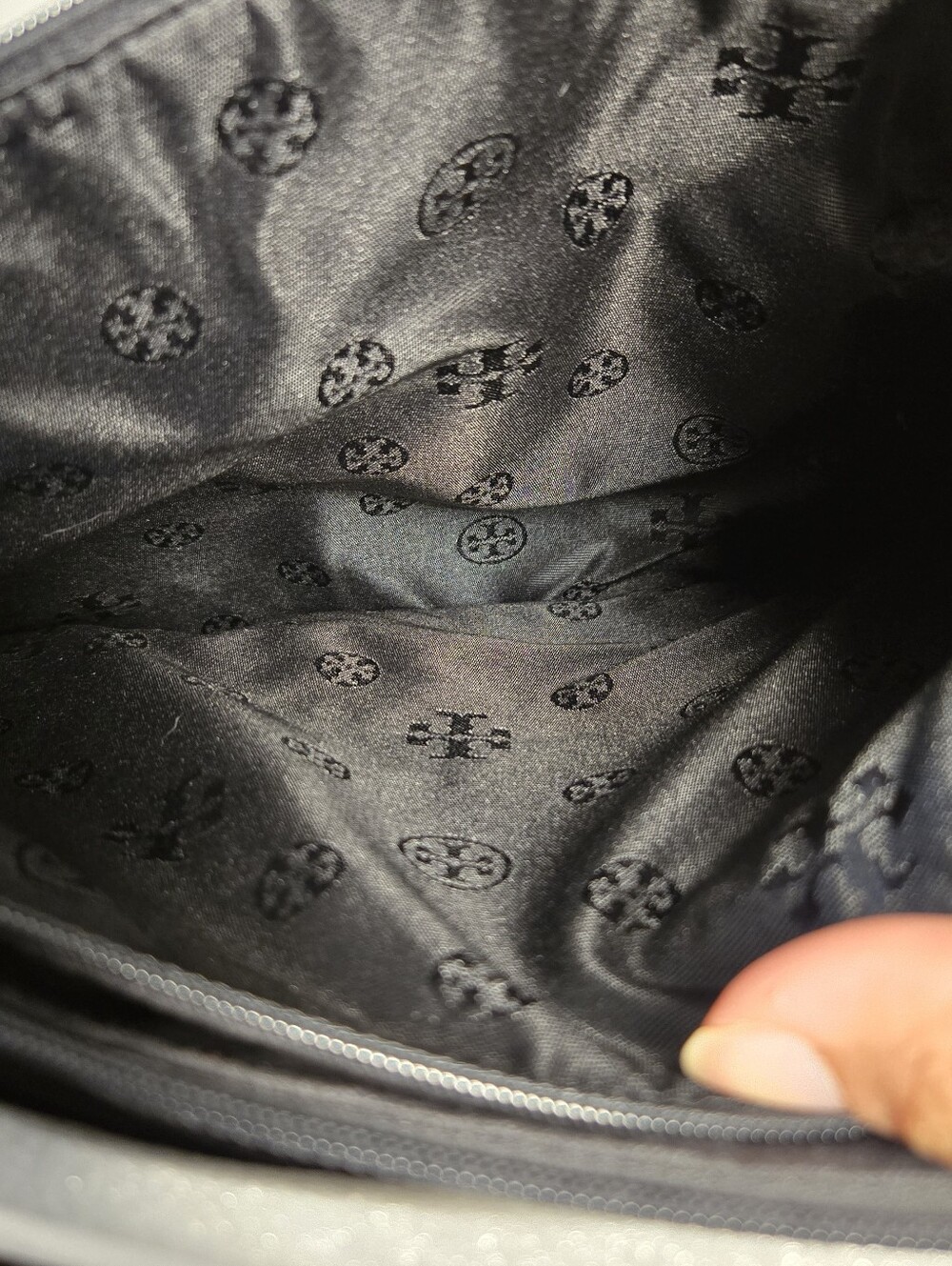 Tory Burch Elle Minimalist Black Leather Work Laptop Tote NWT - Picture 15 of 17